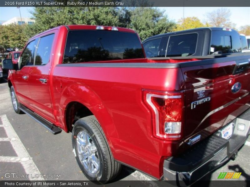 Ruby Red / Medium Earth Gray 2016 Ford F150 XLT SuperCrew