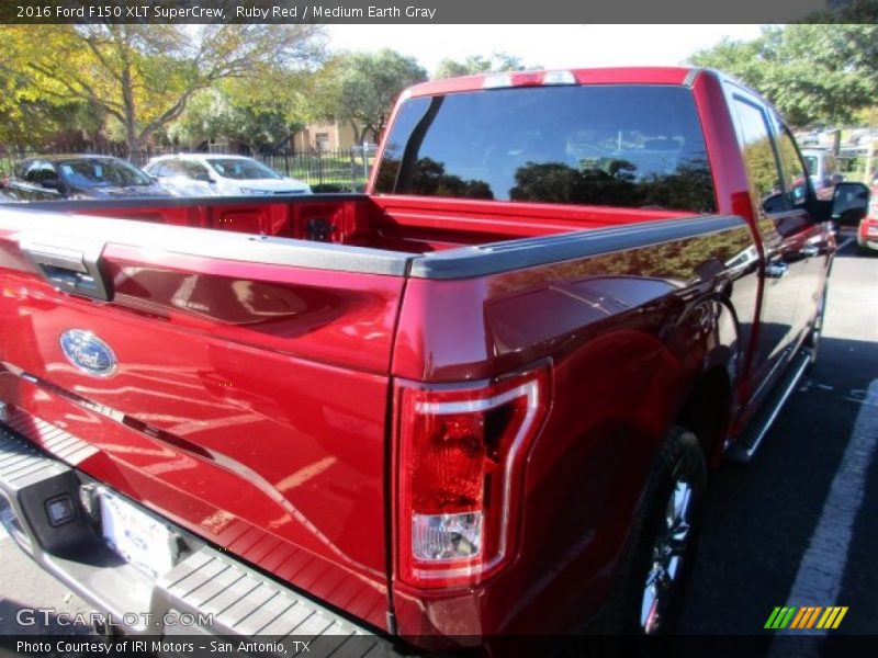 Ruby Red / Medium Earth Gray 2016 Ford F150 XLT SuperCrew