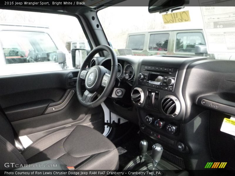 Bright White / Black 2016 Jeep Wrangler Sport