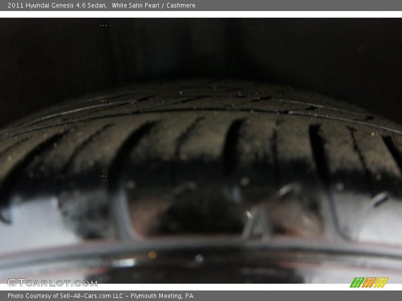 White Satin Pearl / Cashmere 2011 Hyundai Genesis 4.6 Sedan