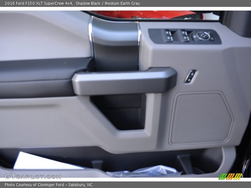 Shadow Black / Medium Earth Gray 2016 Ford F150 XLT SuperCrew 4x4