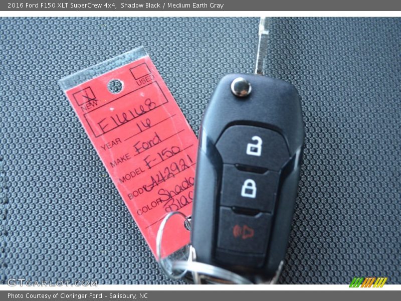 Shadow Black / Medium Earth Gray 2016 Ford F150 XLT SuperCrew 4x4