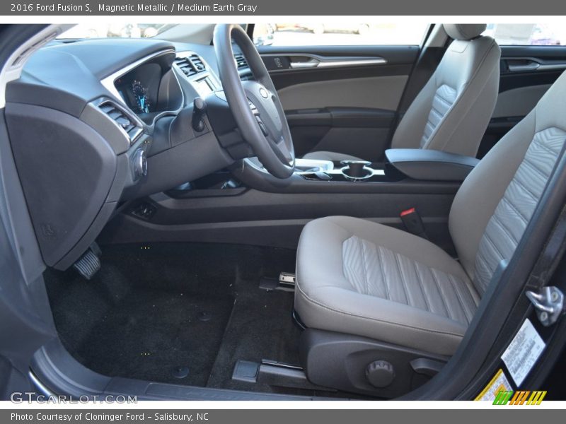 Magnetic Metallic / Medium Earth Gray 2016 Ford Fusion S
