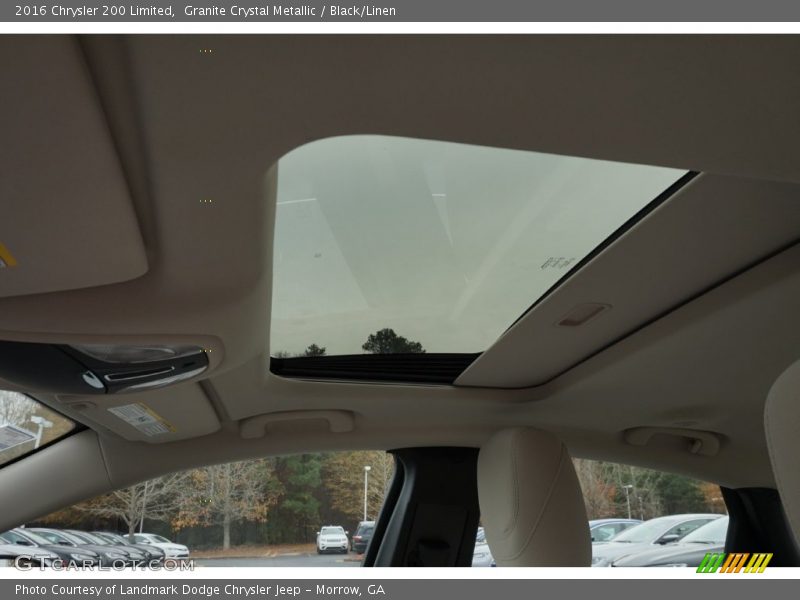 Granite Crystal Metallic / Black/Linen 2016 Chrysler 200 Limited