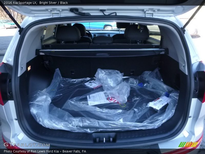 Bright Silver / Black 2016 Kia Sportage LX
