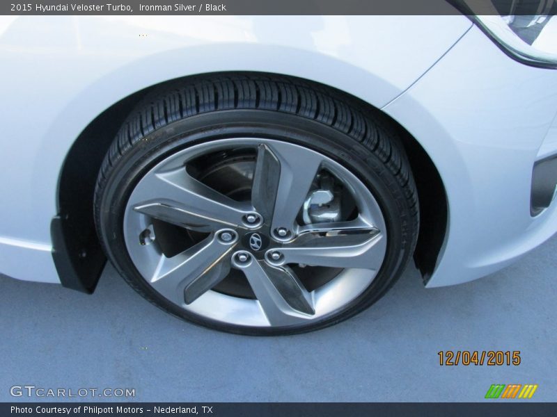 Ironman Silver / Black 2015 Hyundai Veloster Turbo