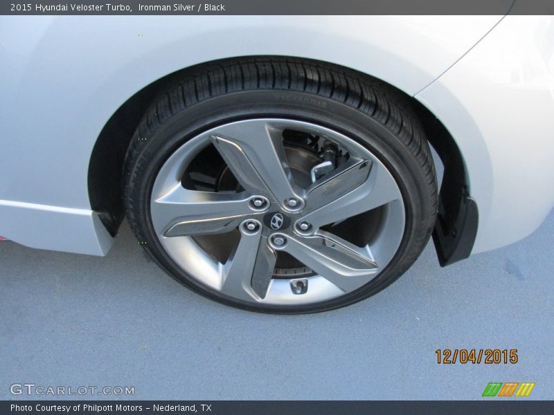 Ironman Silver / Black 2015 Hyundai Veloster Turbo