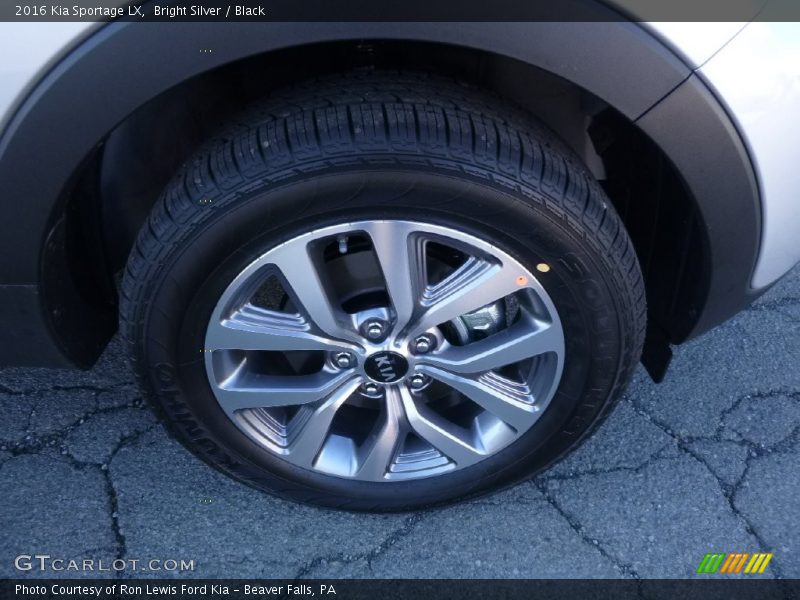 Bright Silver / Black 2016 Kia Sportage LX