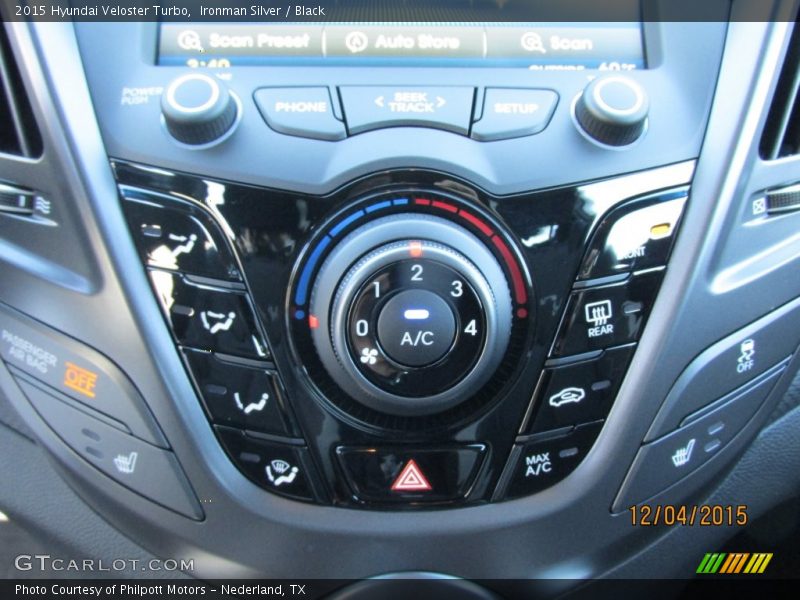 Ironman Silver / Black 2015 Hyundai Veloster Turbo