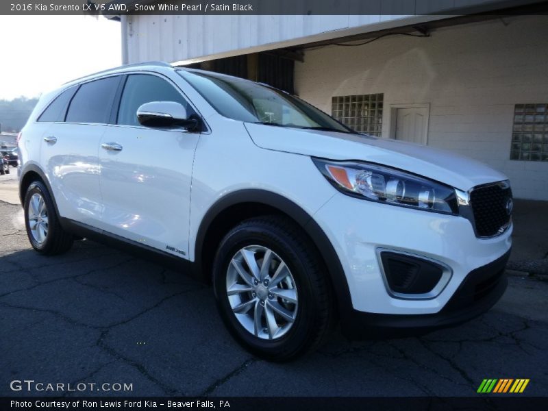 Snow White Pearl / Satin Black 2016 Kia Sorento LX V6 AWD