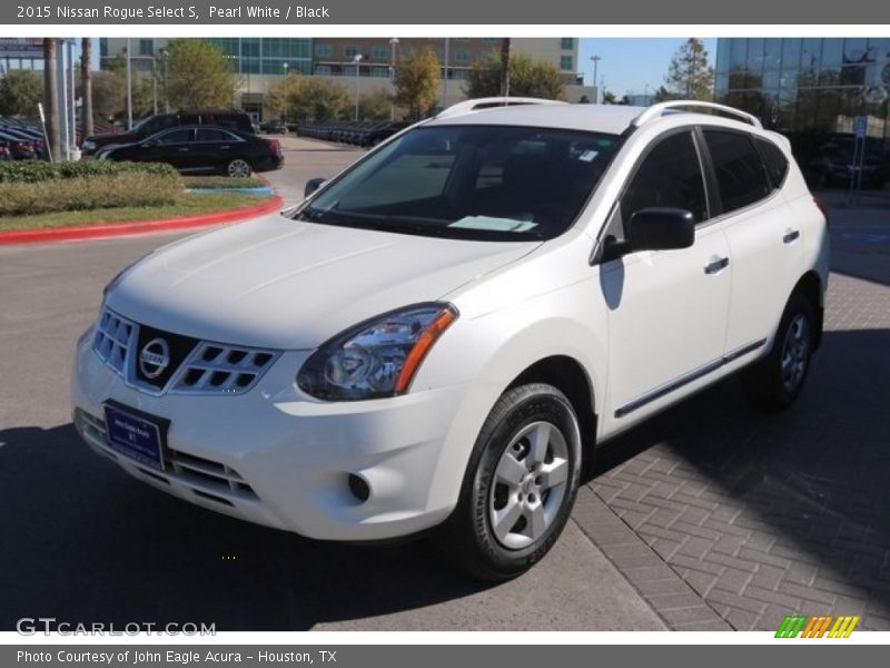 Pearl White / Black 2015 Nissan Rogue Select S