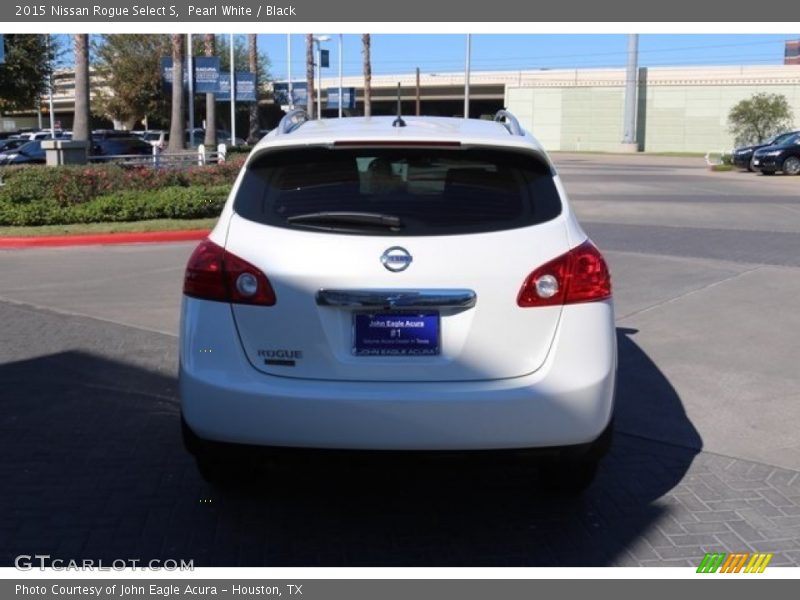 Pearl White / Black 2015 Nissan Rogue Select S