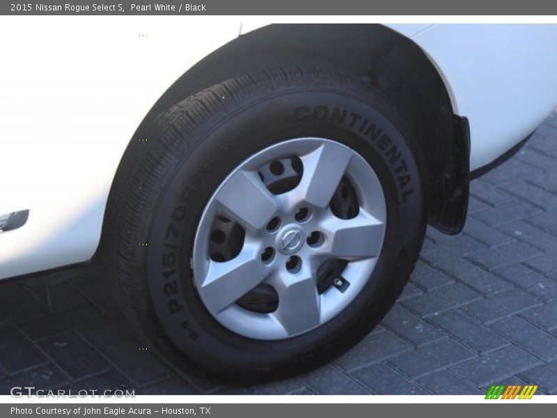 Pearl White / Black 2015 Nissan Rogue Select S