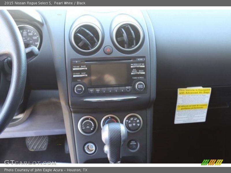 Pearl White / Black 2015 Nissan Rogue Select S