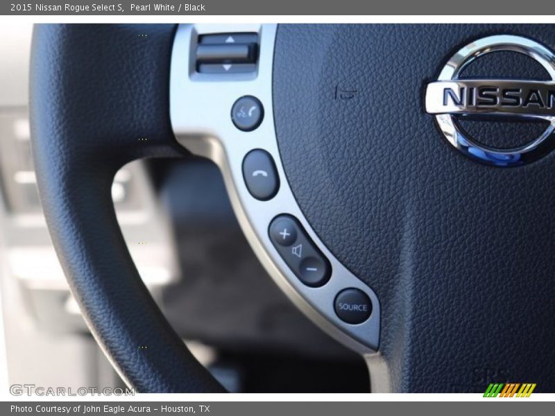Pearl White / Black 2015 Nissan Rogue Select S