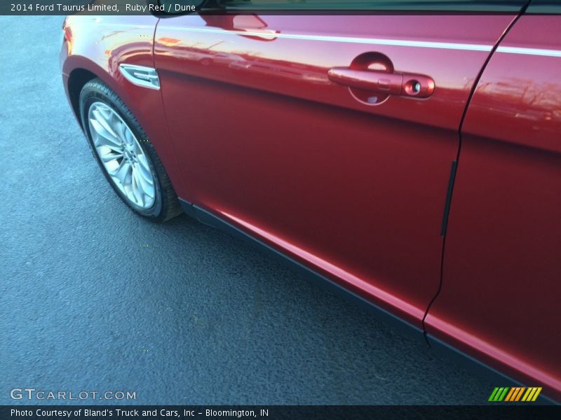 Ruby Red / Dune 2014 Ford Taurus Limited
