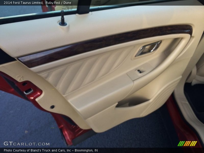 Ruby Red / Dune 2014 Ford Taurus Limited