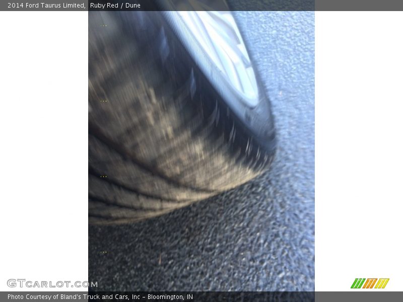Ruby Red / Dune 2014 Ford Taurus Limited