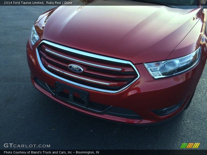 Ruby Red / Dune 2014 Ford Taurus Limited