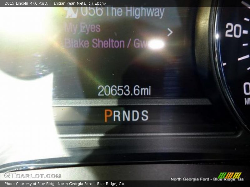 Tahitian Pearl Metallic / Ebony 2015 Lincoln MKC AWD