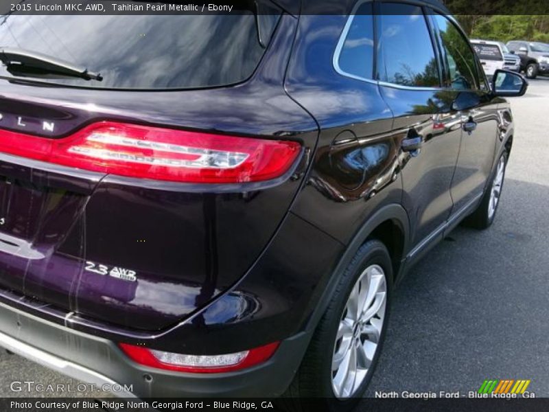 Tahitian Pearl Metallic / Ebony 2015 Lincoln MKC AWD