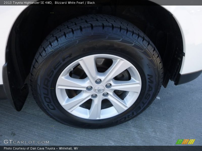 Blizzard White Pearl / Black 2013 Toyota Highlander SE 4WD