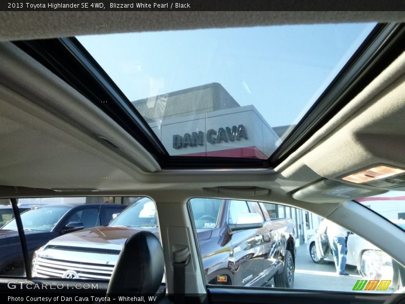 Blizzard White Pearl / Black 2013 Toyota Highlander SE 4WD