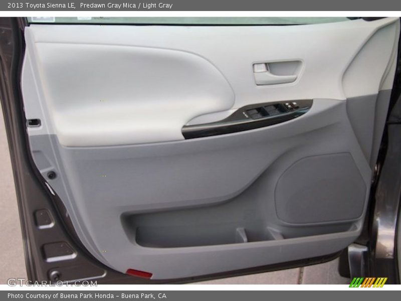 Predawn Gray Mica / Light Gray 2013 Toyota Sienna LE