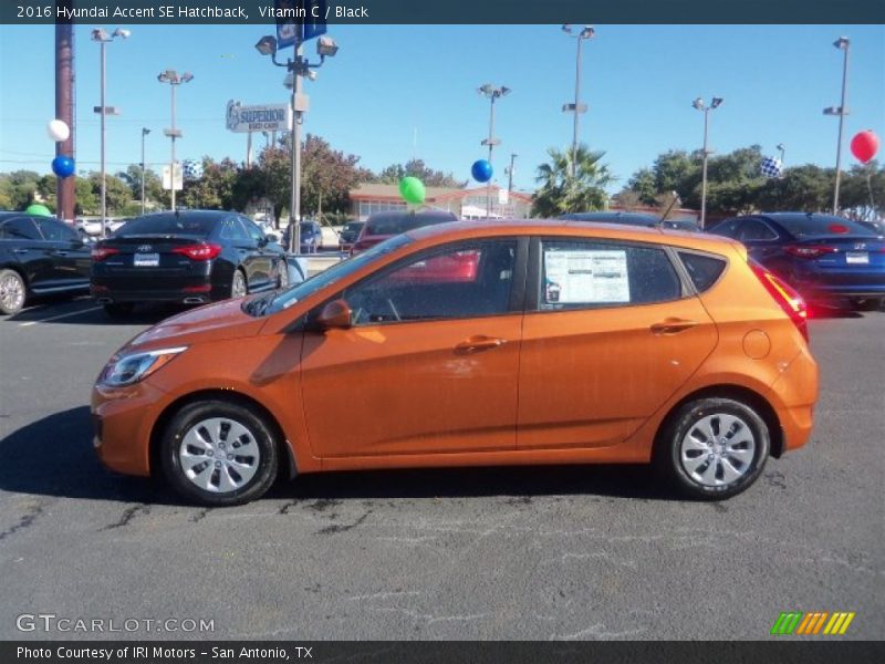 Vitamin C / Black 2016 Hyundai Accent SE Hatchback