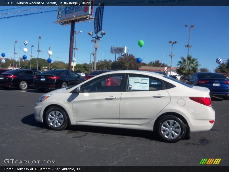 Misty Beige / Beige 2016 Hyundai Accent SE Sedan