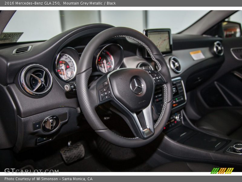 Mountain Grey Metallic / Black 2016 Mercedes-Benz GLA 250