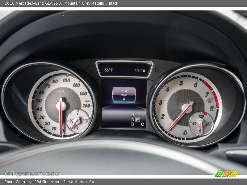 Mountain Grey Metallic / Black 2016 Mercedes-Benz GLA 250
