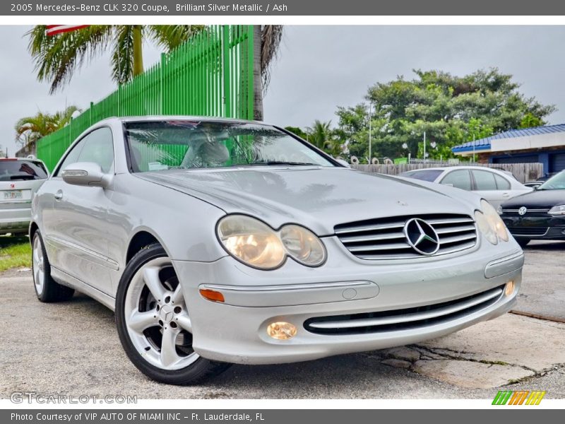 Front 3/4 View of 2005 CLK 320 Coupe