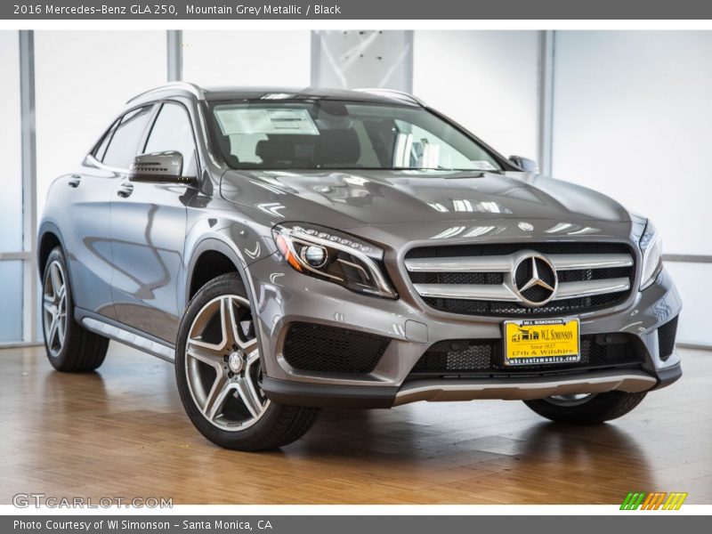 Mountain Grey Metallic / Black 2016 Mercedes-Benz GLA 250