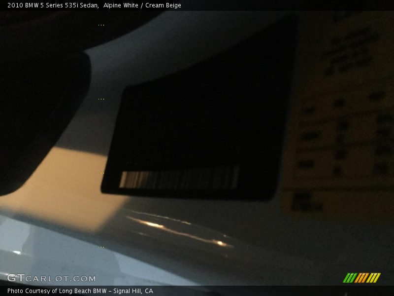 Alpine White / Cream Beige 2010 BMW 5 Series 535i Sedan