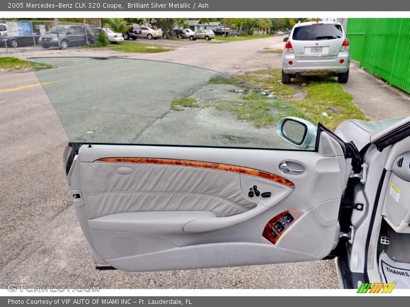 Door Panel of 2005 CLK 320 Coupe