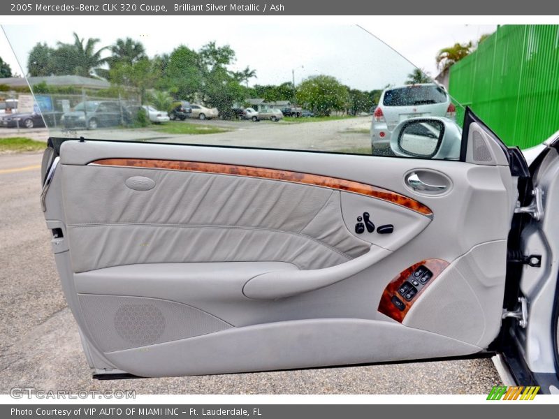 Door Panel of 2005 CLK 320 Coupe
