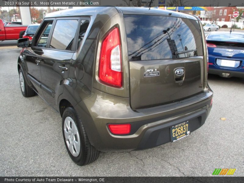 Moss Green Metallic / Black Cloth 2013 Kia Soul 1.6