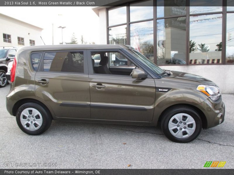 Moss Green Metallic / Black Cloth 2013 Kia Soul 1.6