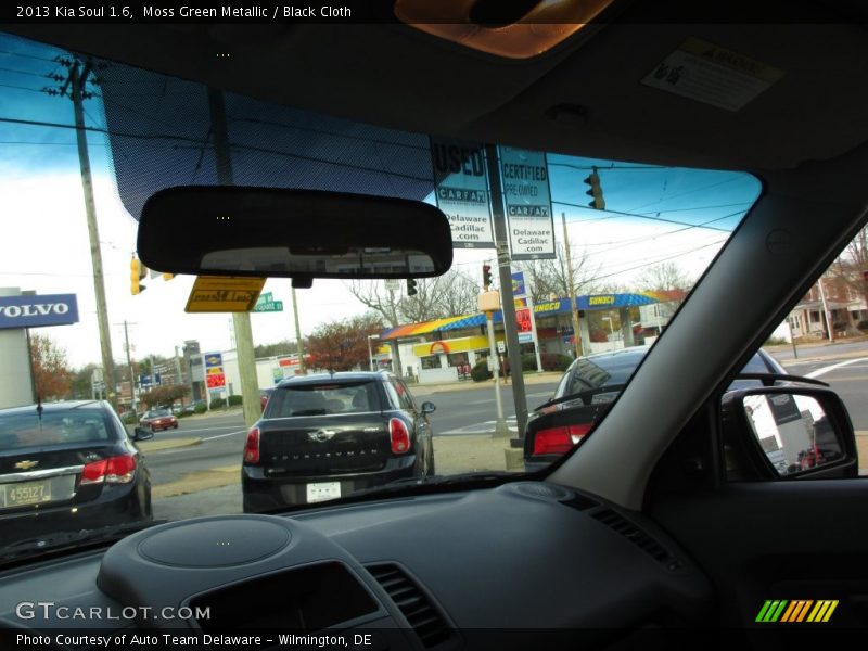 Moss Green Metallic / Black Cloth 2013 Kia Soul 1.6