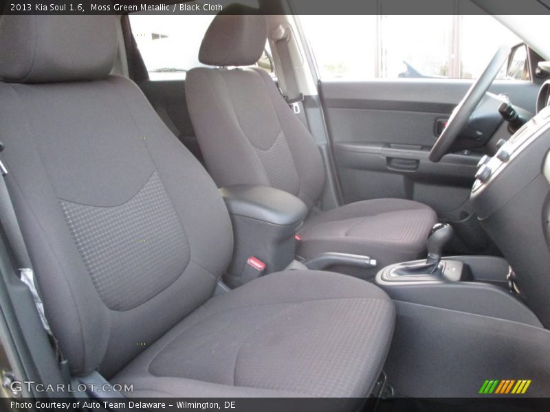 Moss Green Metallic / Black Cloth 2013 Kia Soul 1.6