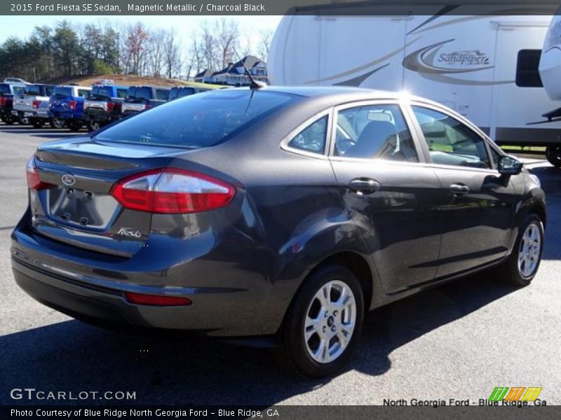 Magnetic Metallic / Charcoal Black 2015 Ford Fiesta SE Sedan