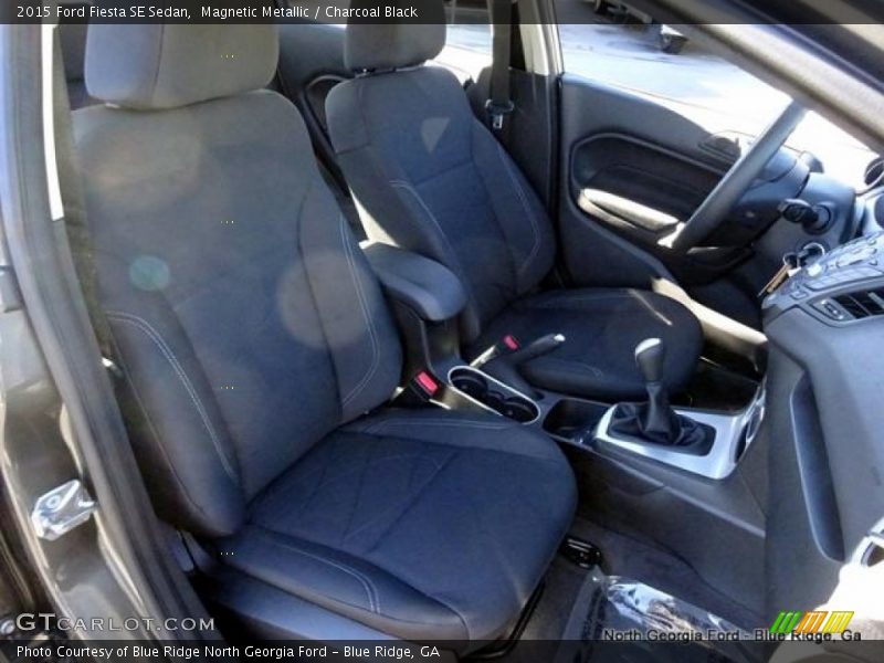 Magnetic Metallic / Charcoal Black 2015 Ford Fiesta SE Sedan