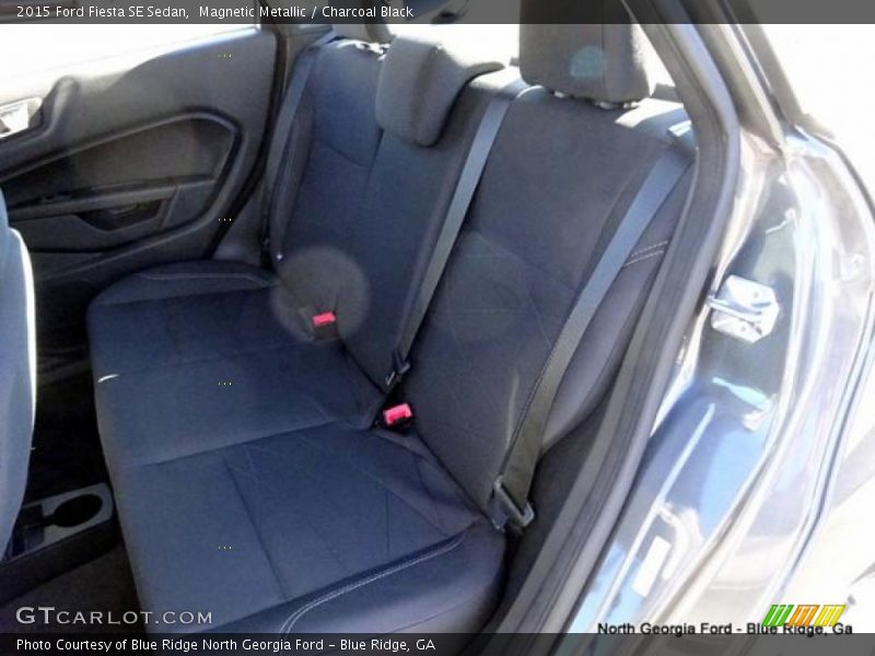 Magnetic Metallic / Charcoal Black 2015 Ford Fiesta SE Sedan