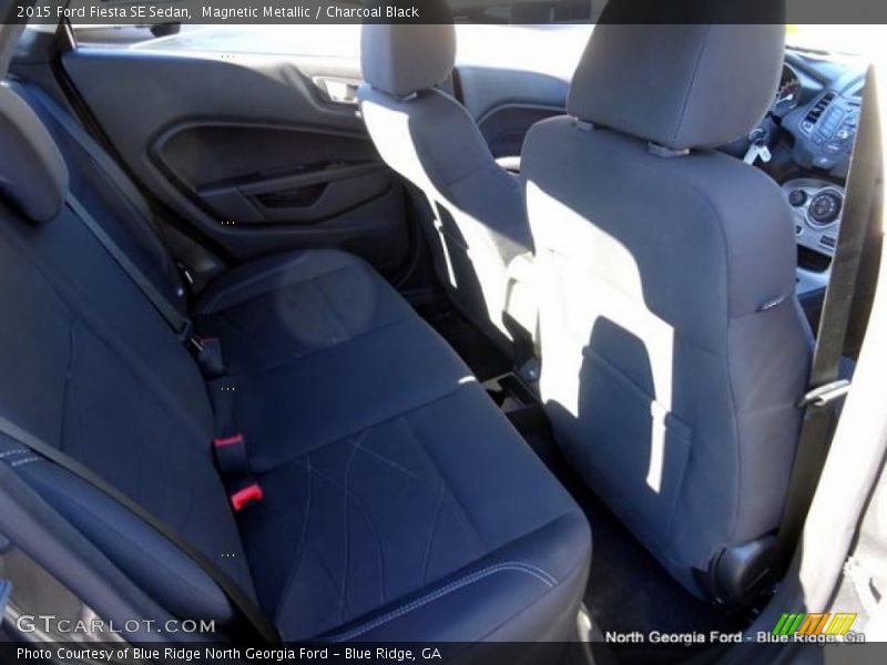 Magnetic Metallic / Charcoal Black 2015 Ford Fiesta SE Sedan