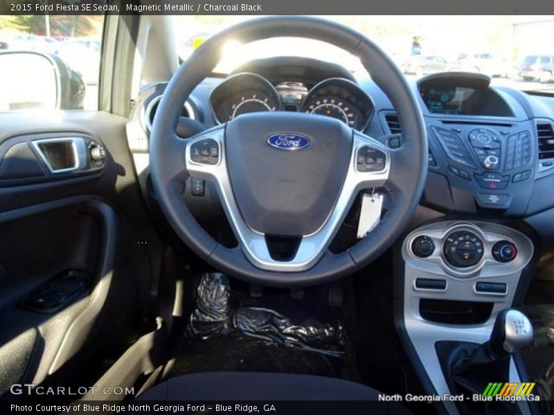 Magnetic Metallic / Charcoal Black 2015 Ford Fiesta SE Sedan