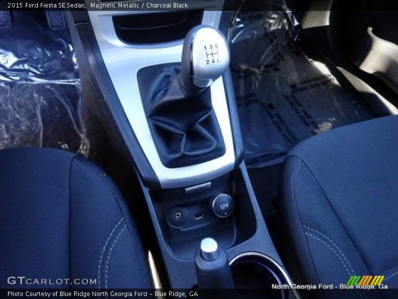 Magnetic Metallic / Charcoal Black 2015 Ford Fiesta SE Sedan