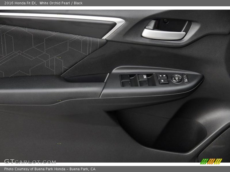 White Orchid Pearl / Black 2016 Honda Fit EX