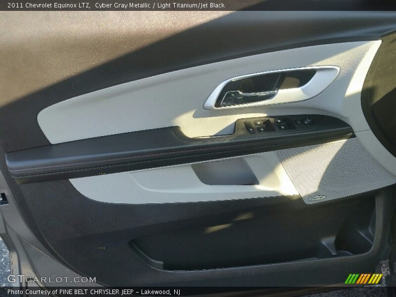 Cyber Gray Metallic / Light Titanium/Jet Black 2011 Chevrolet Equinox LTZ