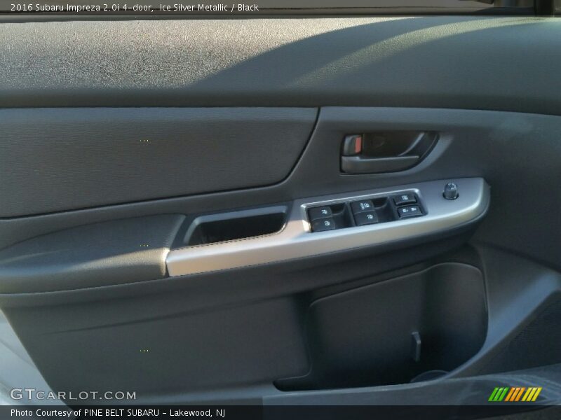 Ice Silver Metallic / Black 2016 Subaru Impreza 2.0i 4-door